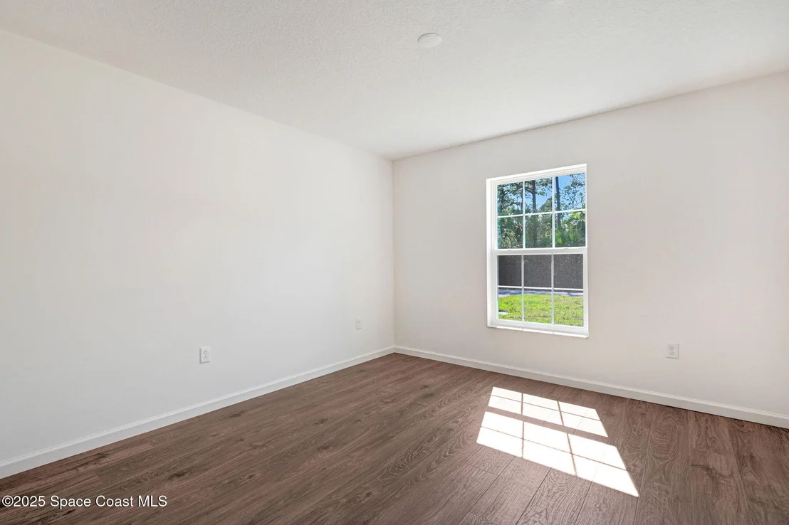 Photo of 1089 Savery Road