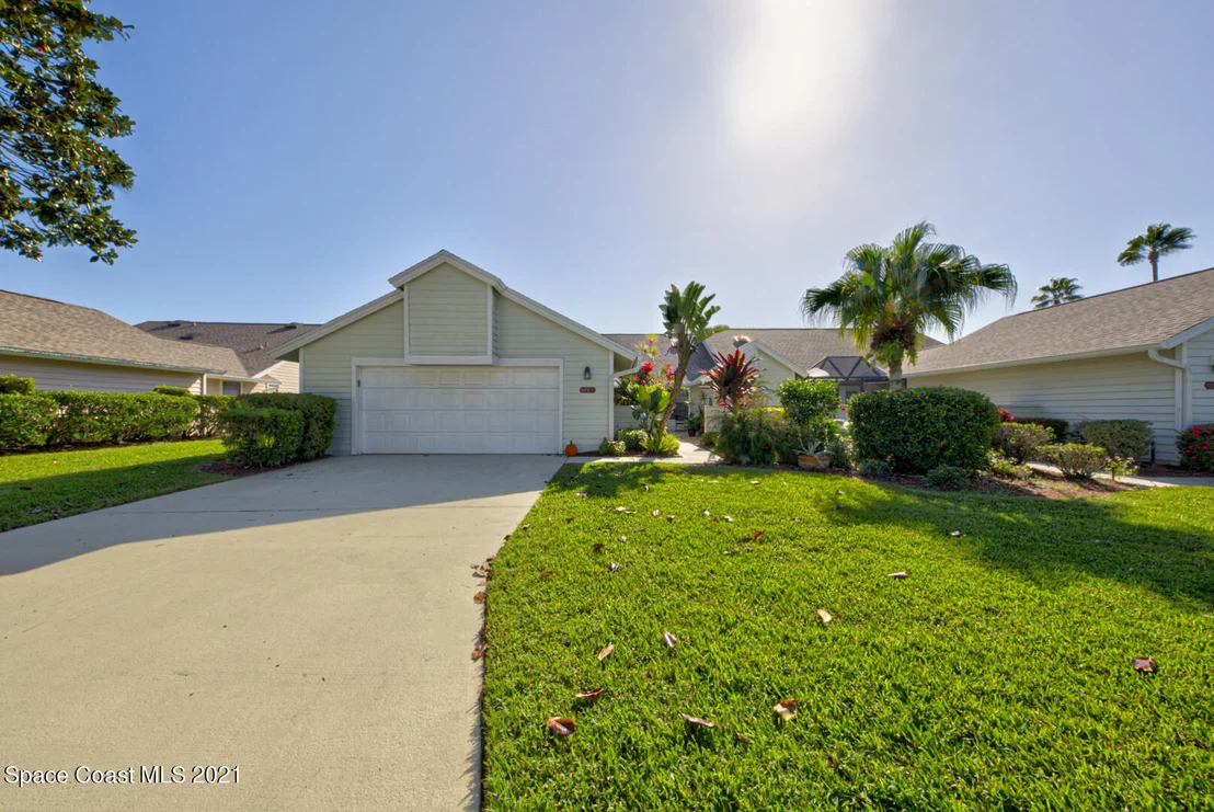 Photo of 873 Ridge Lake Drive