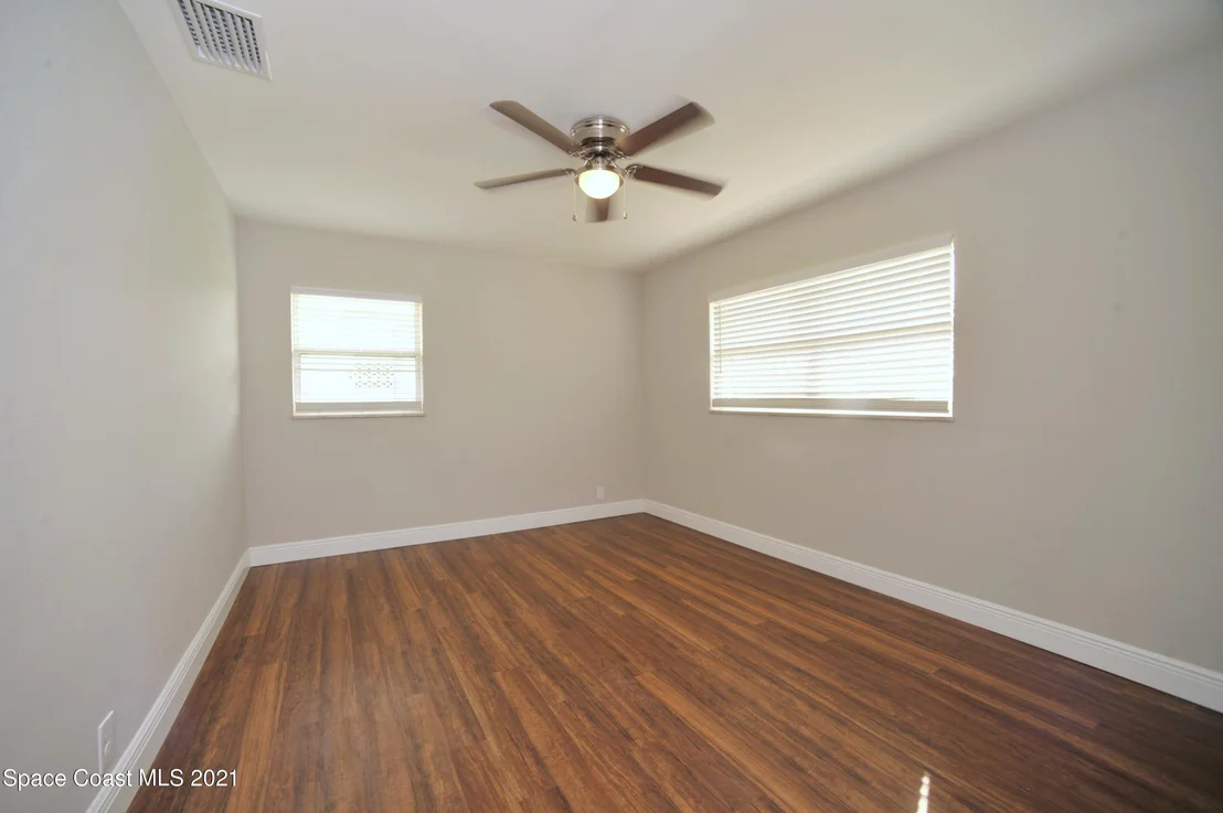 Photo of 461 1st Avenue