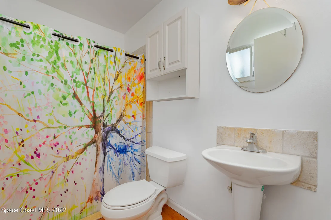 Photo of 1290 Bard Lane NE