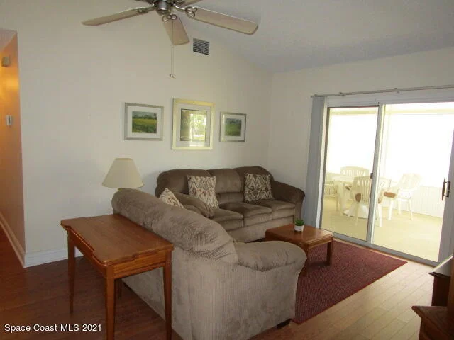 Photo of 1923 Elderberry Court NE