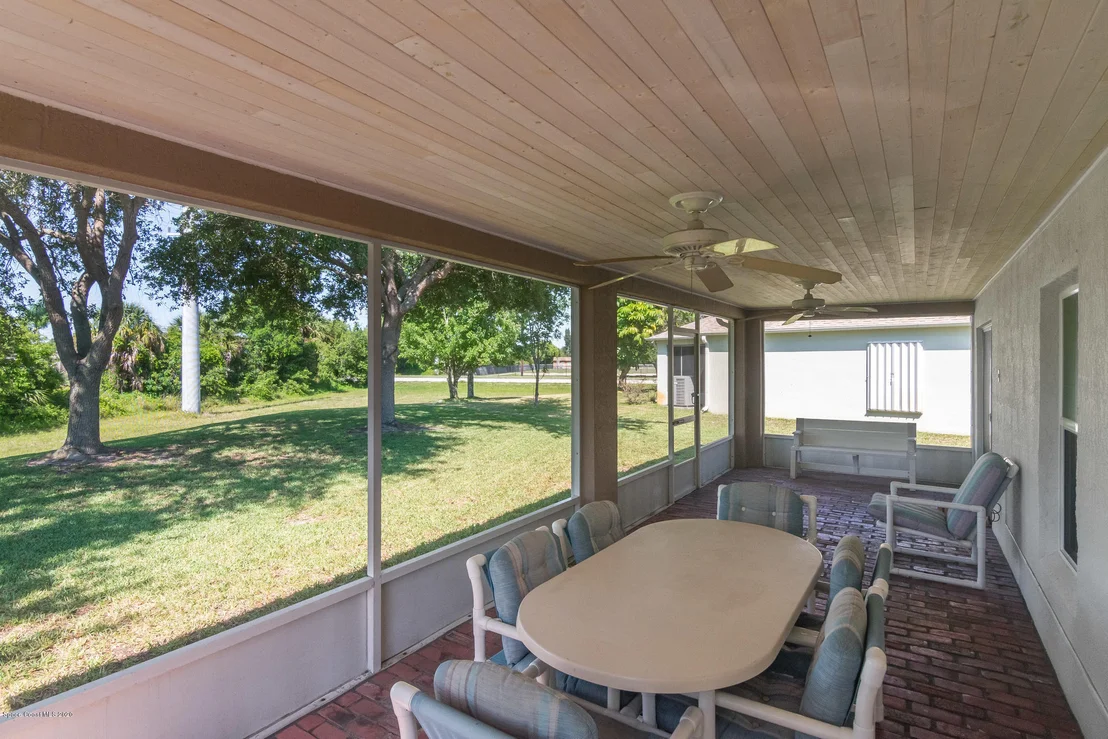Photo of 2195 Myla Lane