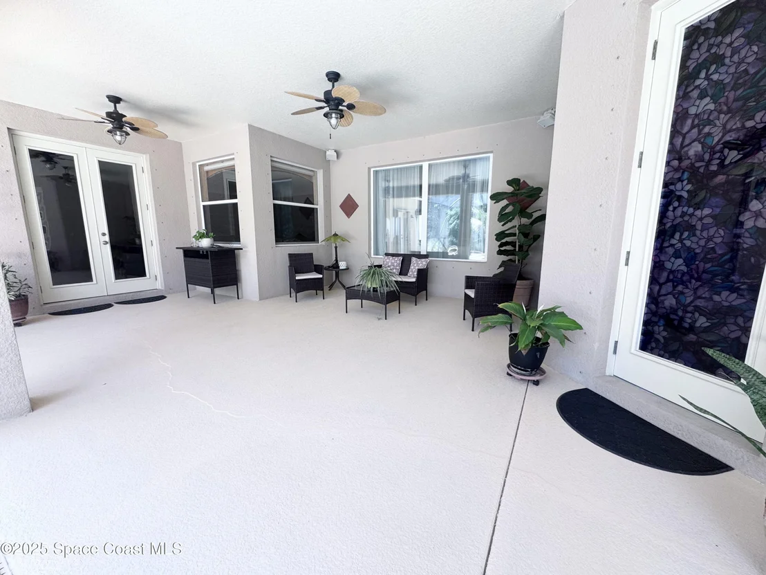 Photo of 4443 Long Lake Road
