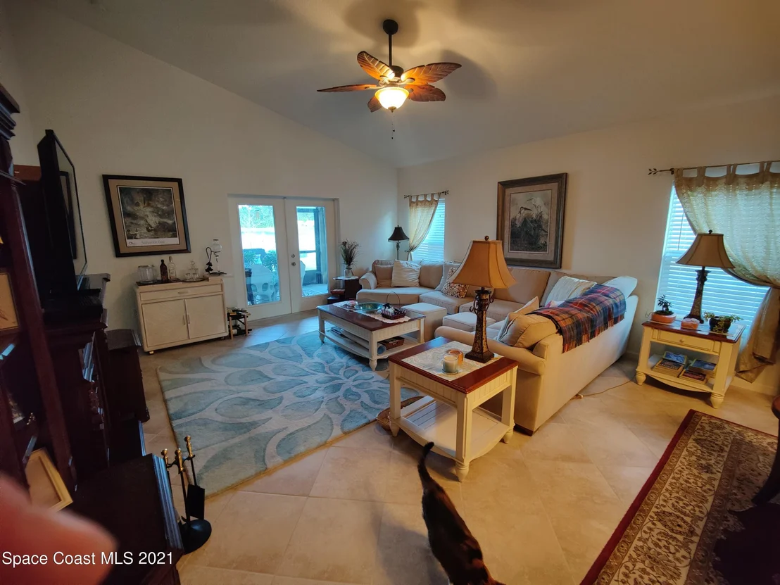 Photo of 571 Trymore Drive SE