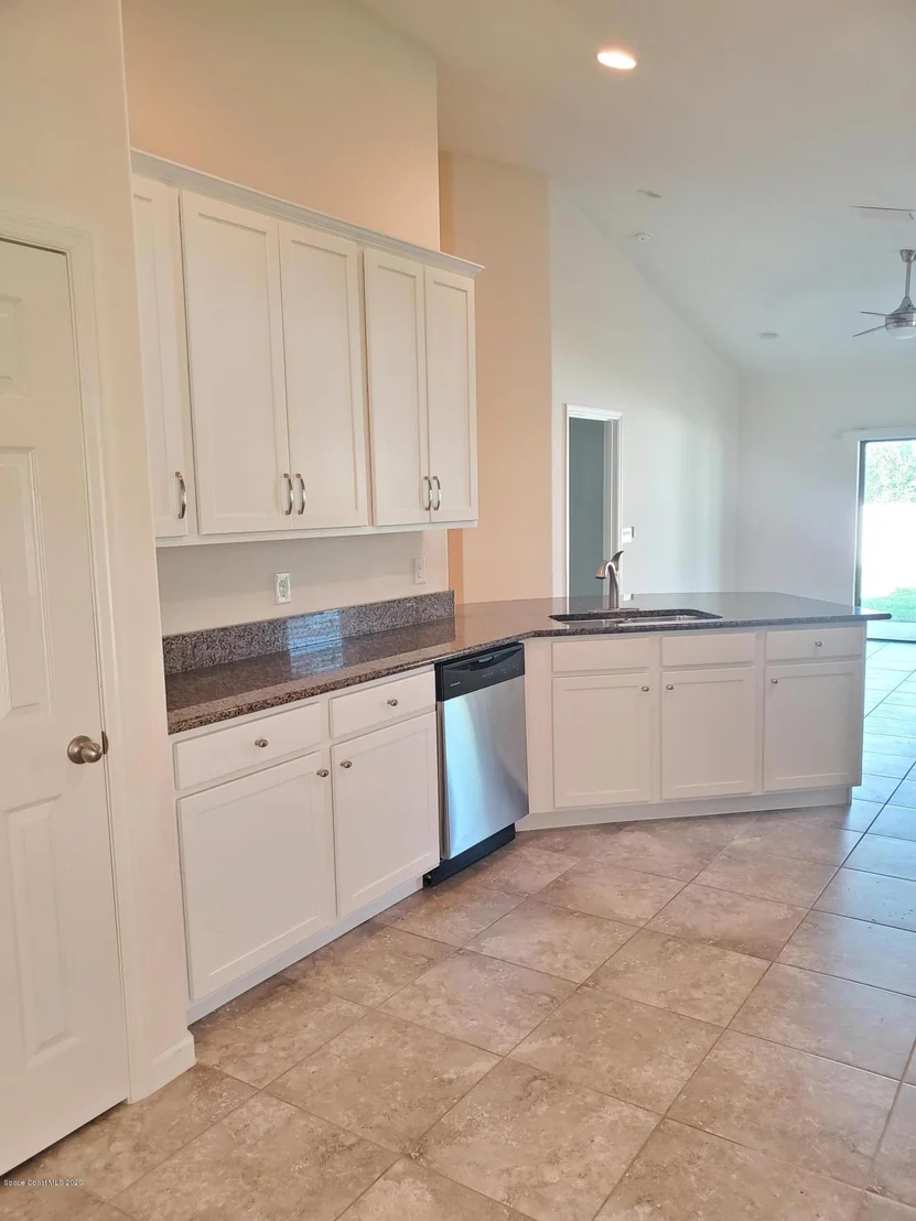 Photo of 1555 Fuji Drive