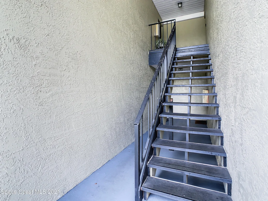 Photo of Unit 3 at 4100 Pershing Pointe Place