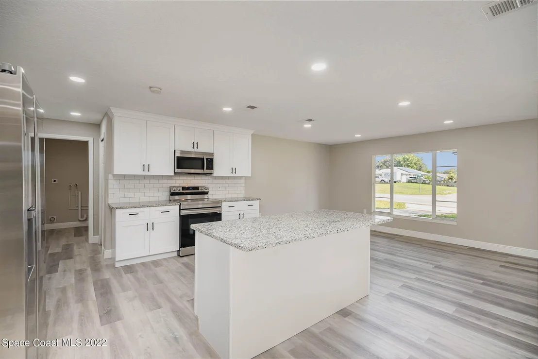 Photo of 5465 Curtis Boulevard