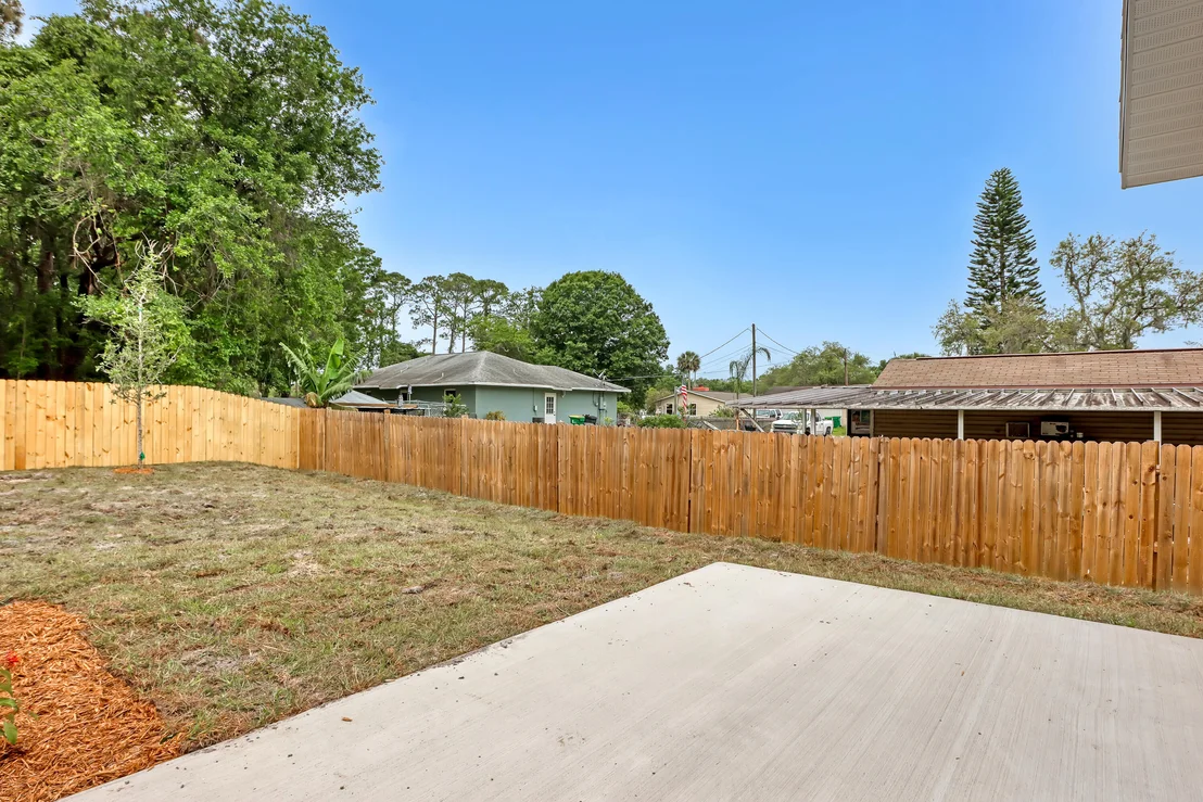 Photo of 5750 Palm Street