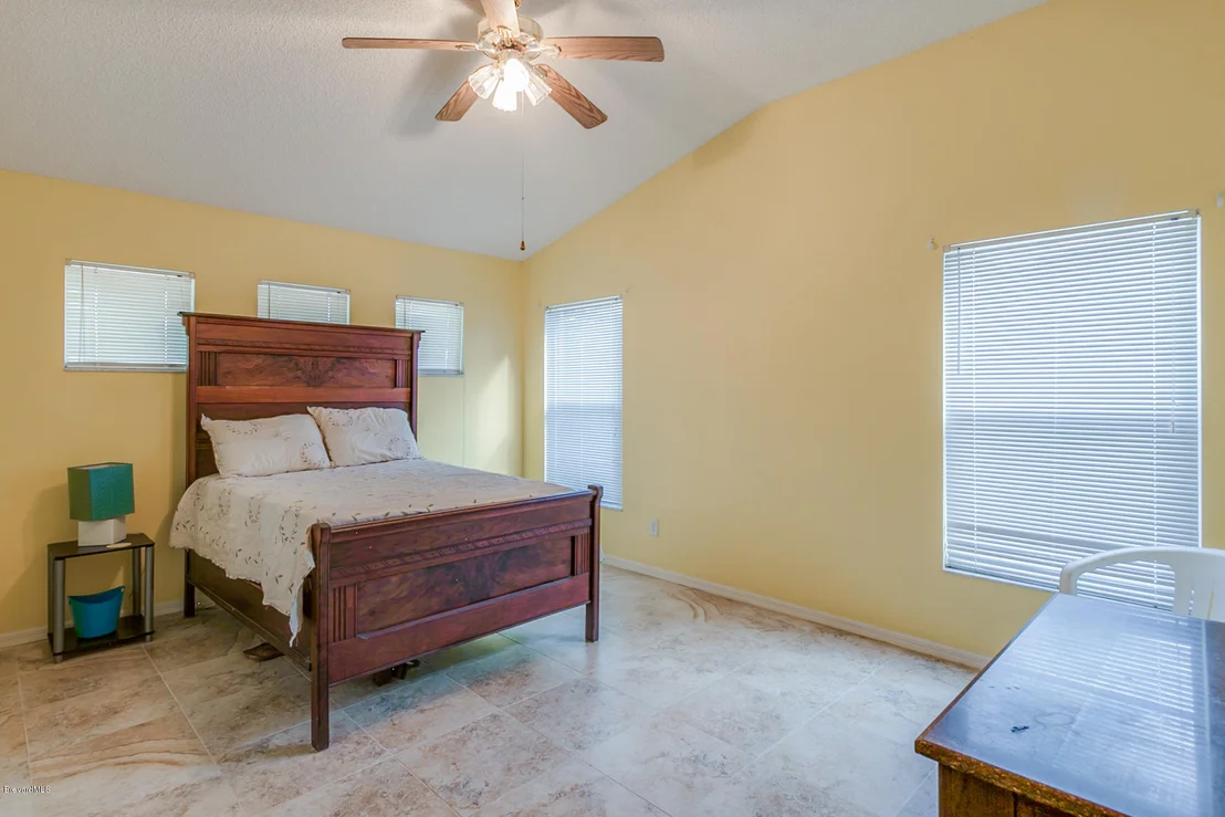 Photo of 963 Shaw Circle