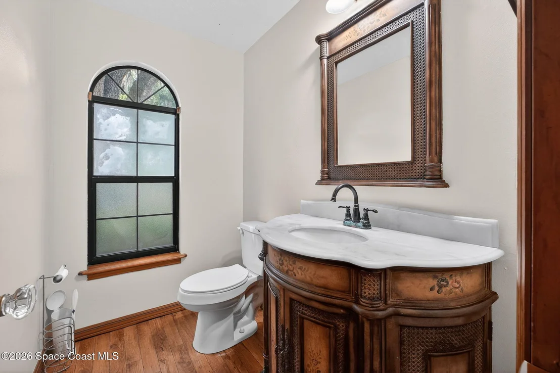 Photo of 3380 Lionel Road