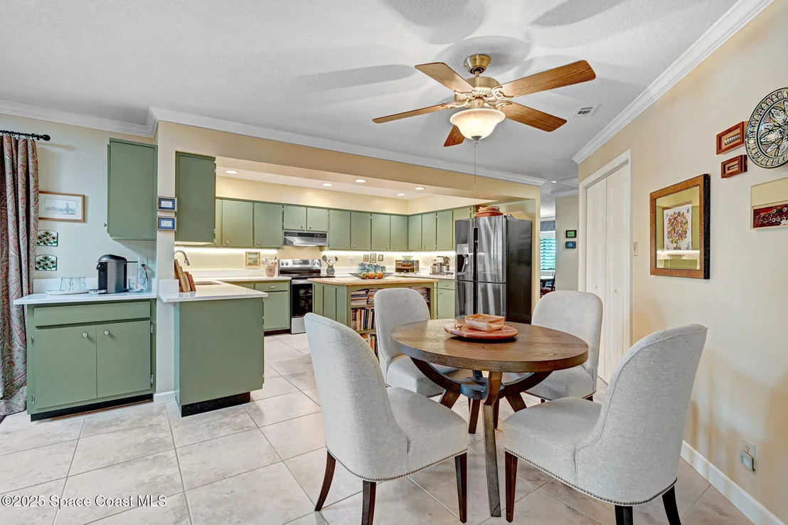 Photo of 847 Kerry Downs Circle