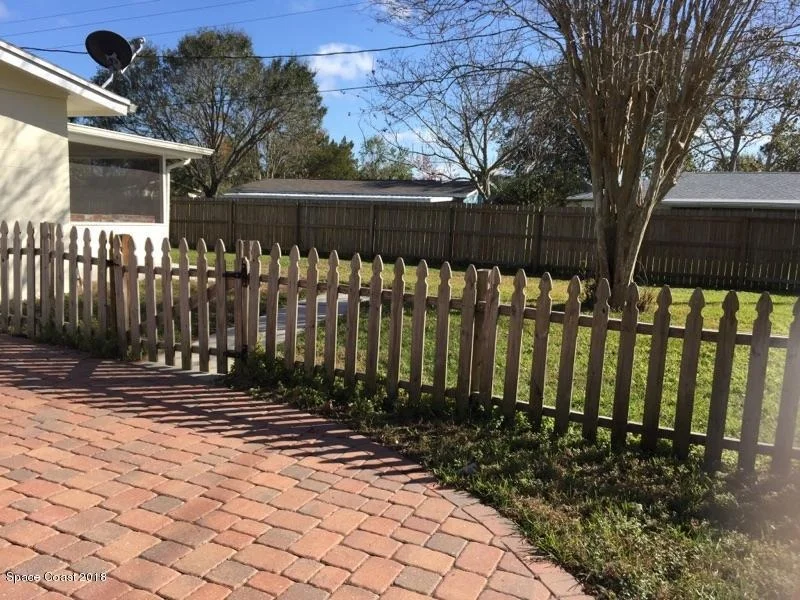 Photo of 1017 Green Road