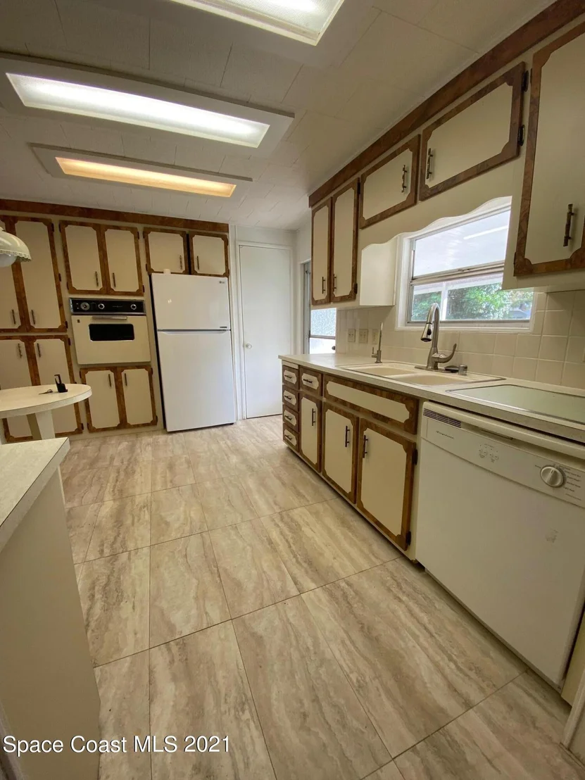 Photo of 544 Marnie Circle