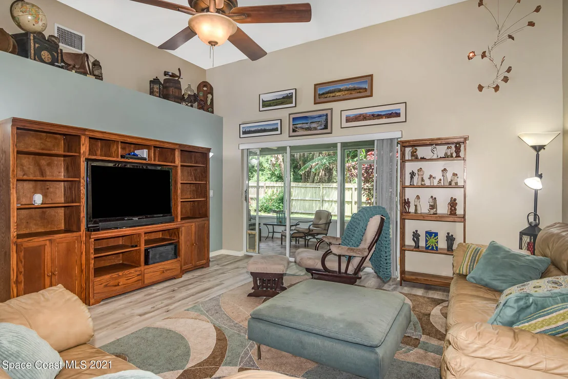 Photo of 1630 Rustic Way