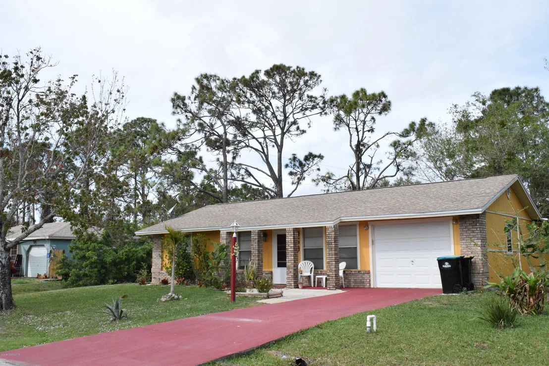 Photo of 959 Sable Circle SE