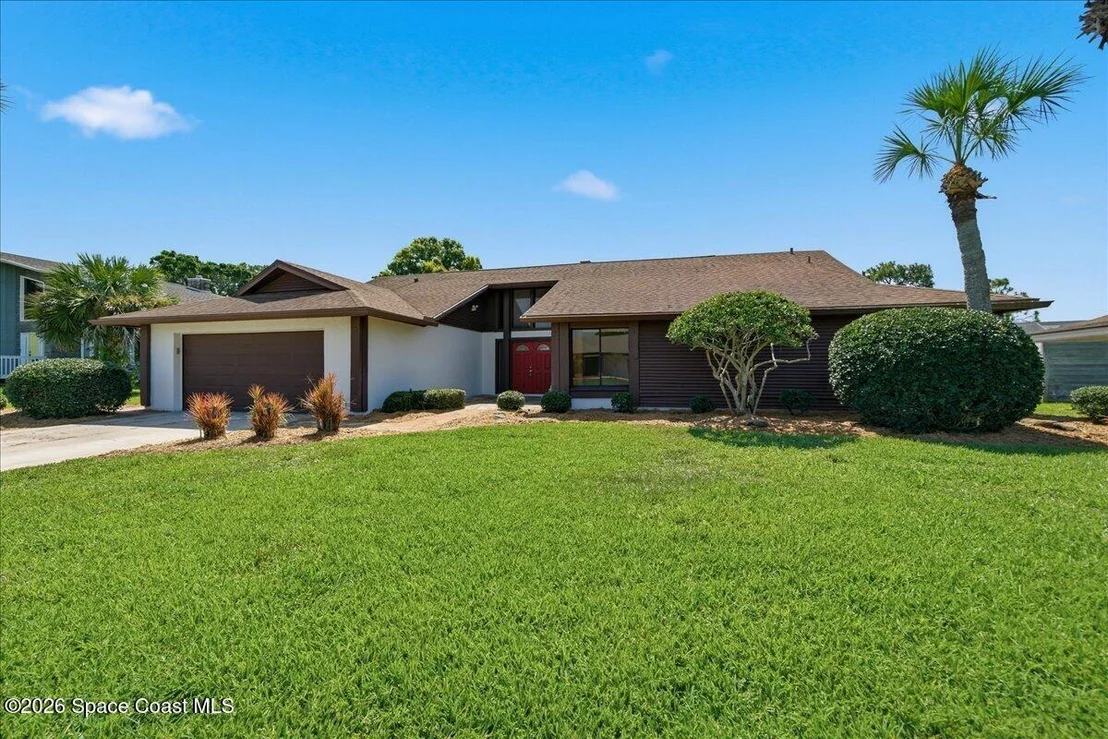 Photo of 653 Doral Lane