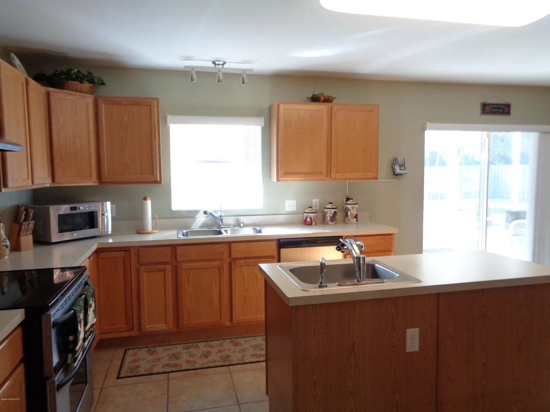Photo of 1403 Sorento Circle