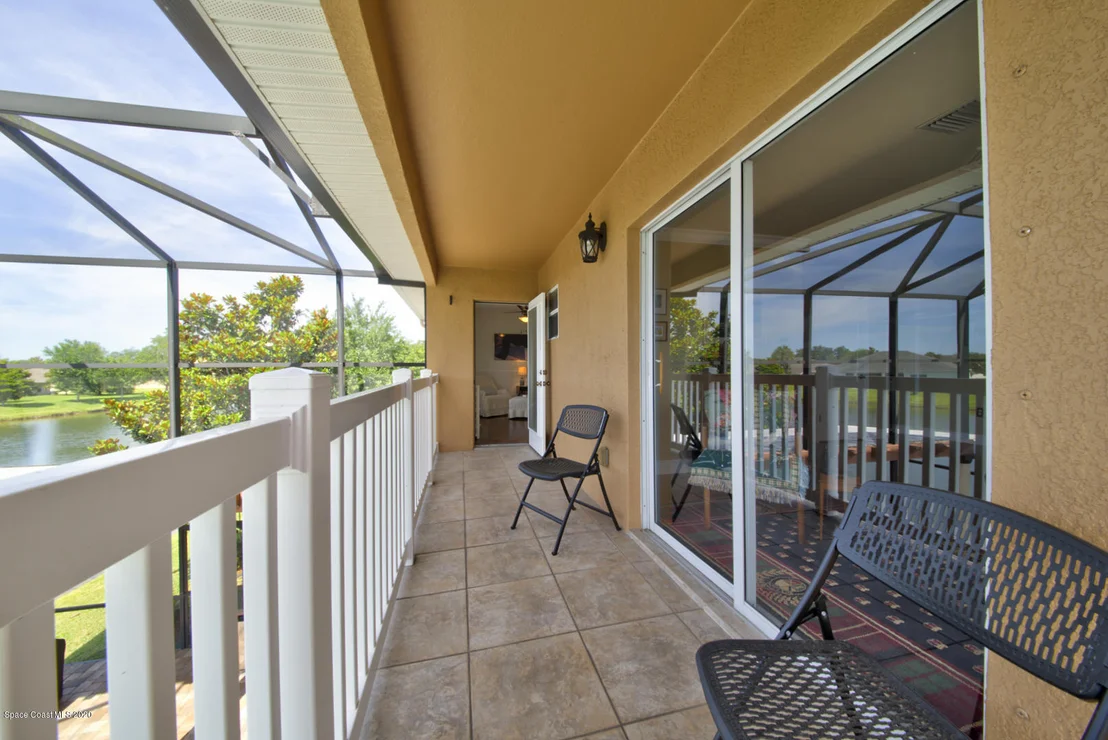 Photo of 2084 Botanica Circle