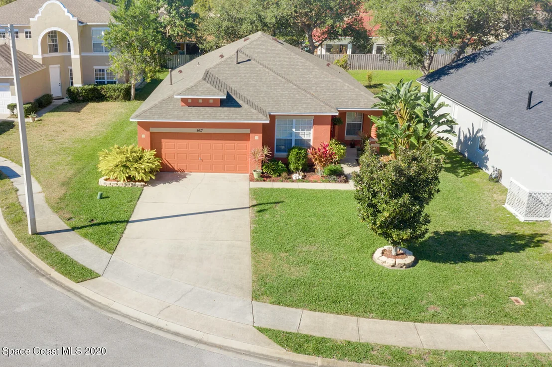 Photo of 957 Riviera Point Drive