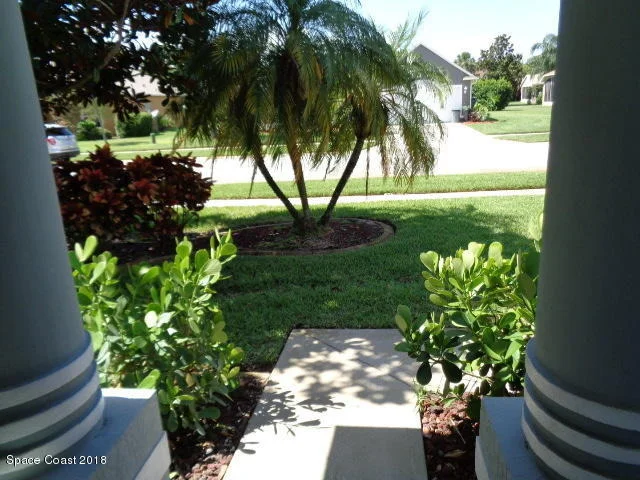 Photo of 827 Honeysuckle Drive