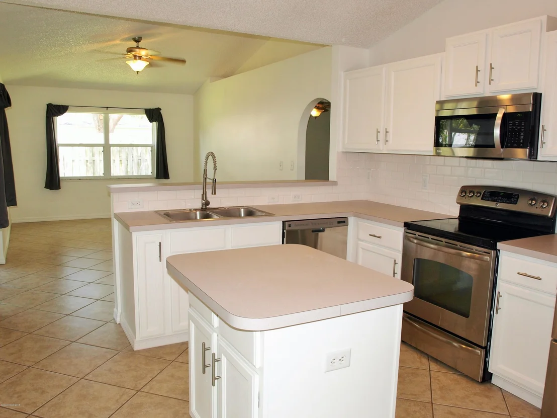 Photo of 218 Twin Lakes Road
