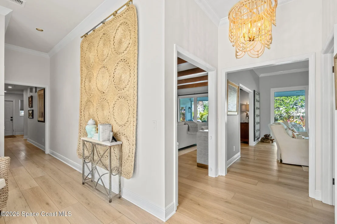 Photo of 656 Franklyn Avenue