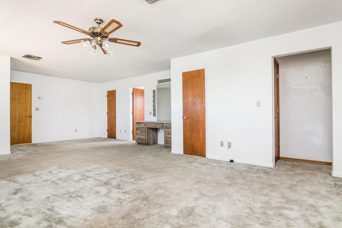 Photo of 2310 Holder Road