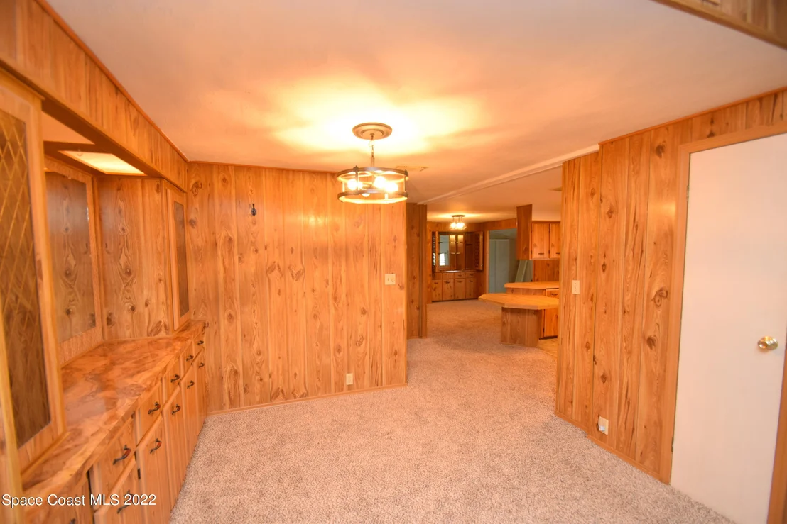 Photo of 2331 Ersoff Boulevard NE
