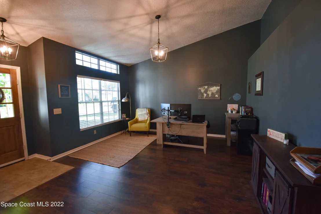 Photo of 2485 Bent Pine Street