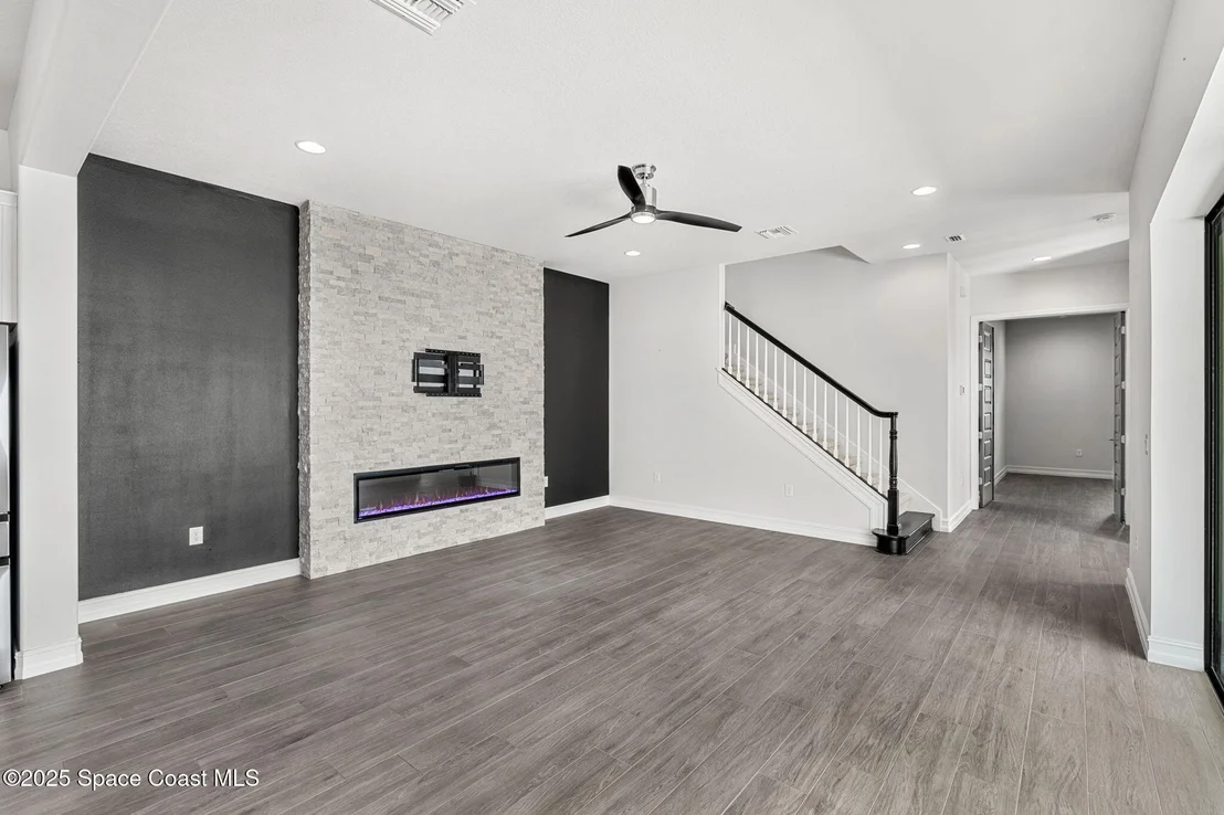 Photo of 2372 Pravny Lane