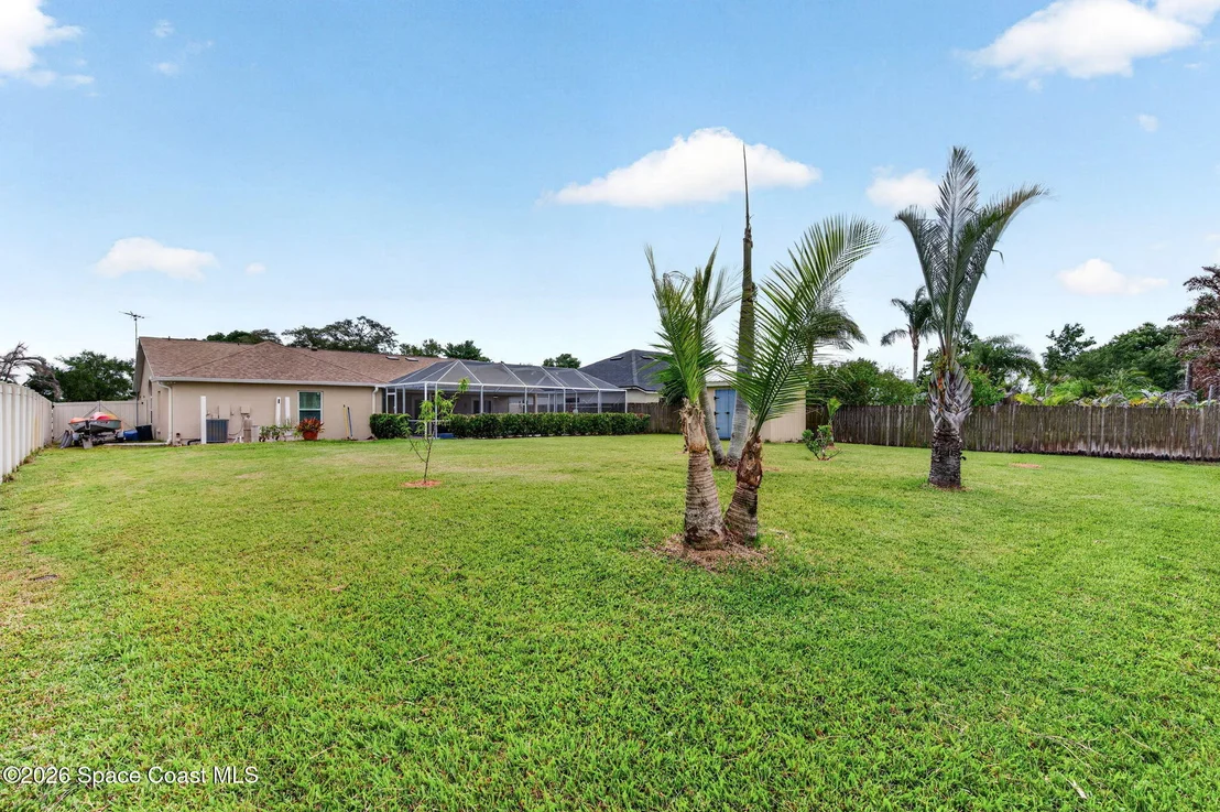 Photo of 1386 York Circle