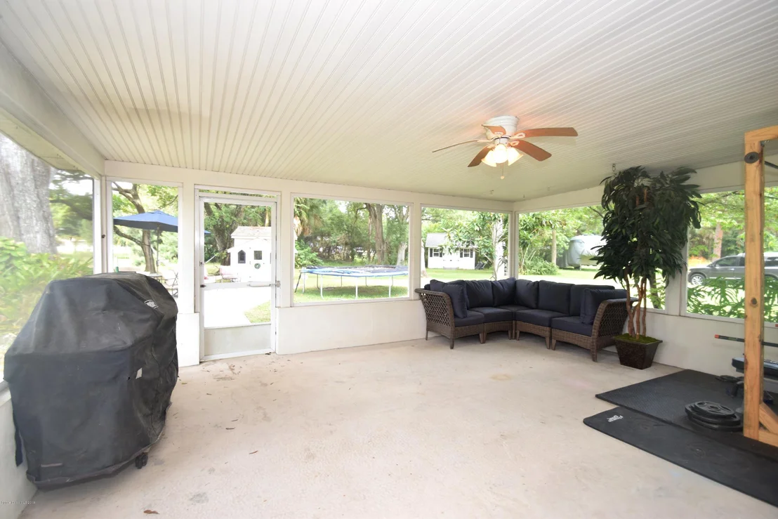 Photo of 3940 Lake Washington Road