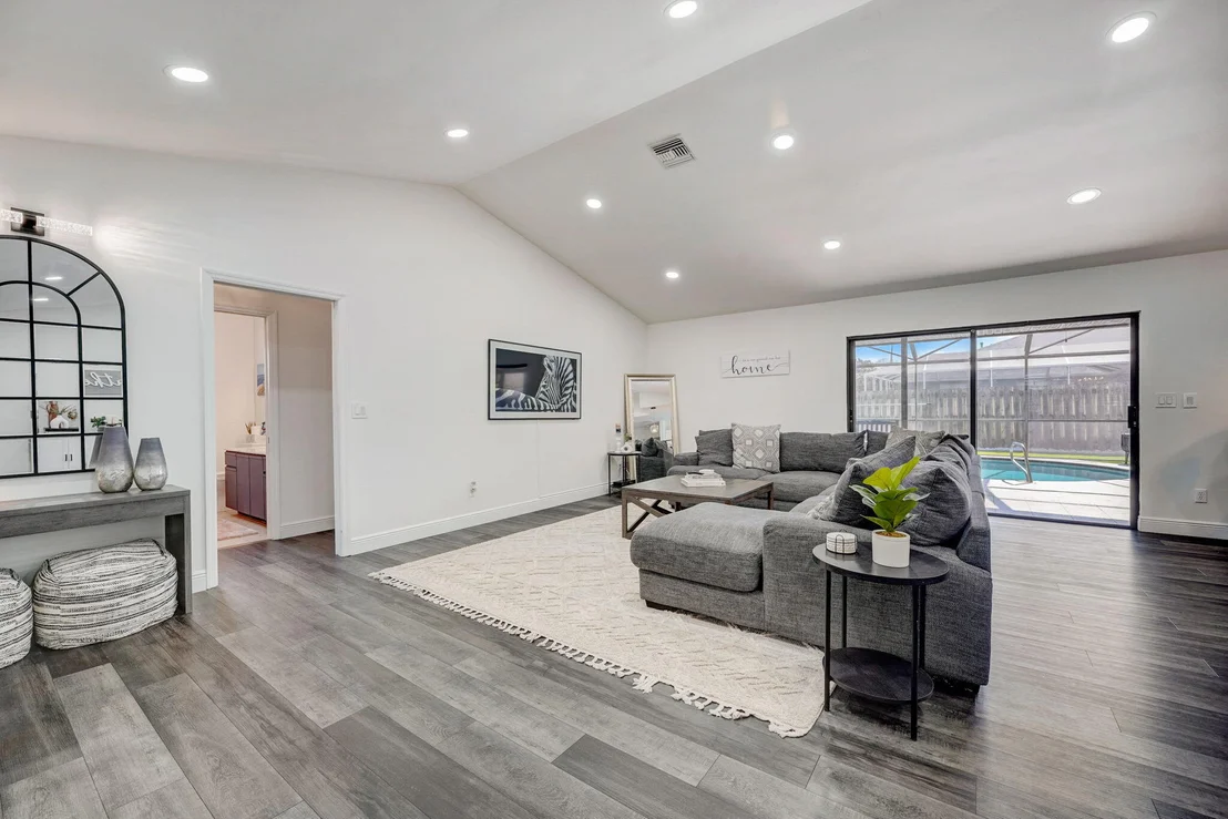 Photo of 2039 Bottlebrush Drive