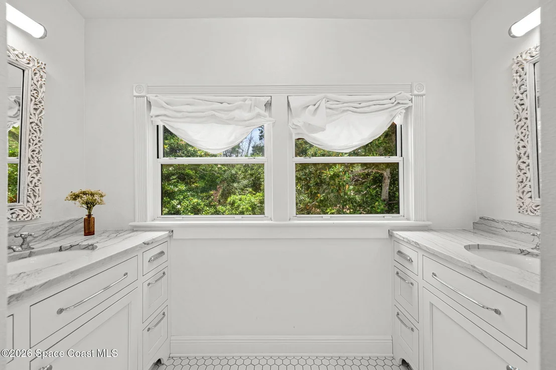 Photo of 1489 Rockledge Drive
