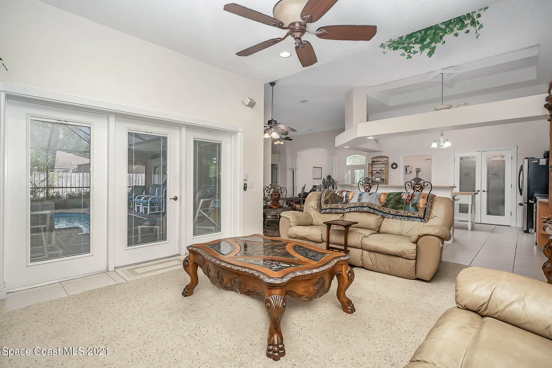Photo of 347 Dorset Drive