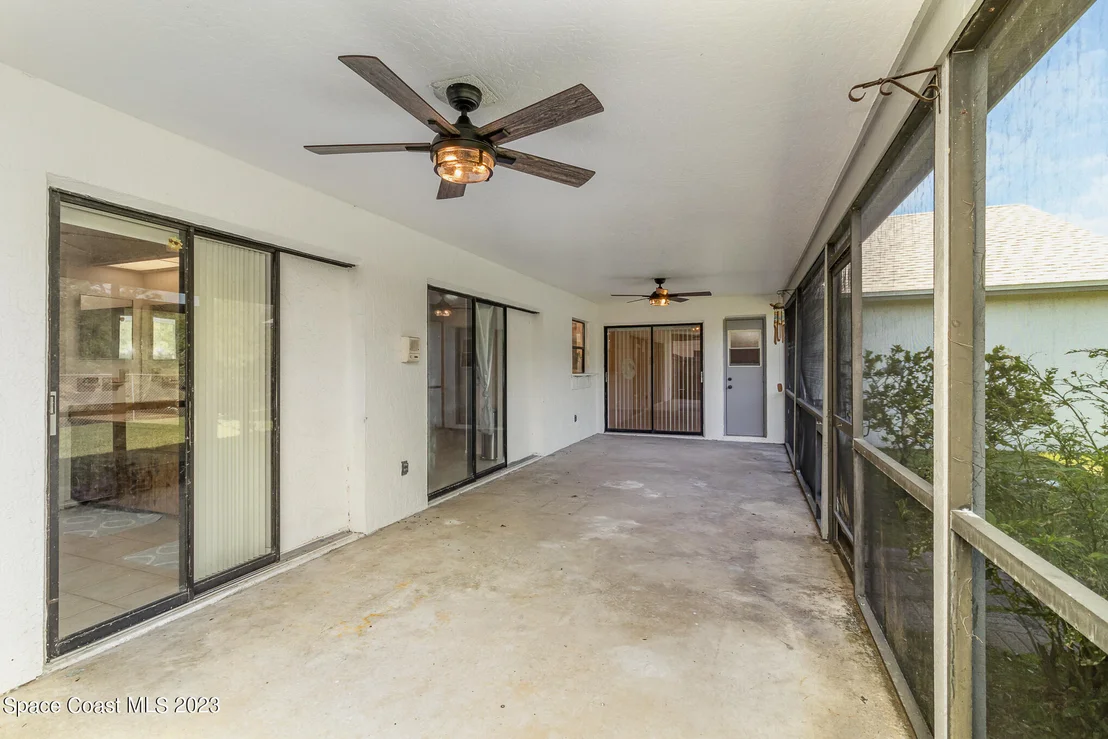 Photo of 2777 Nobility Avenue