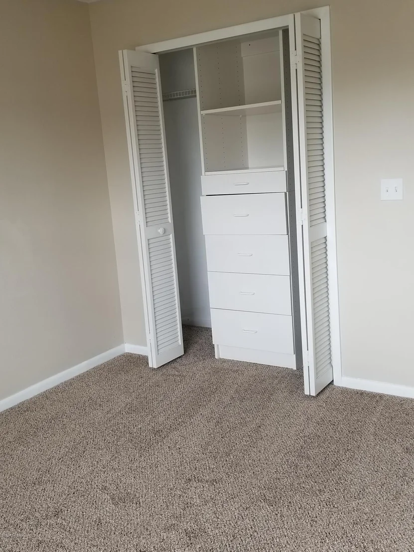 Photo of 824 Gardener Road