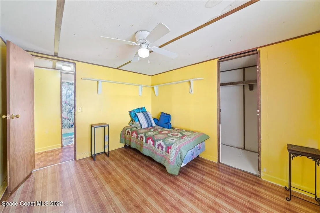 Photo of 6850 Columbine Drive