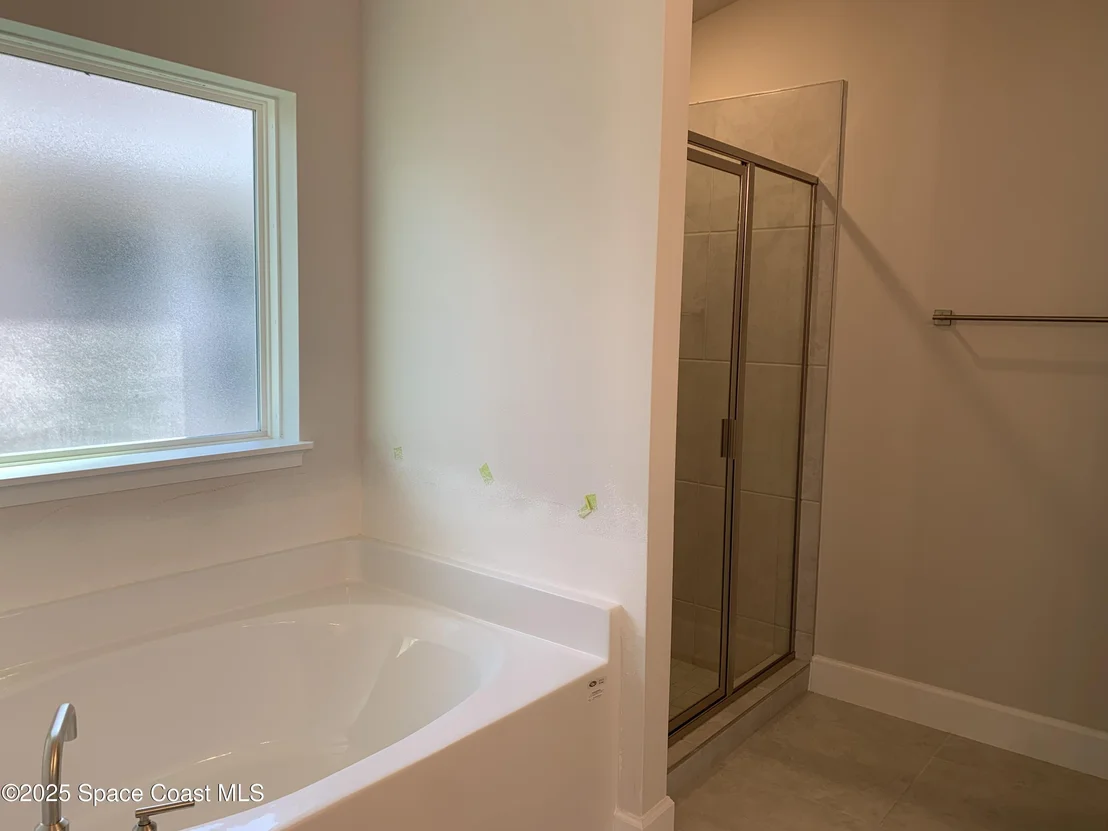 Photo of 985 Kylar Drive NW
