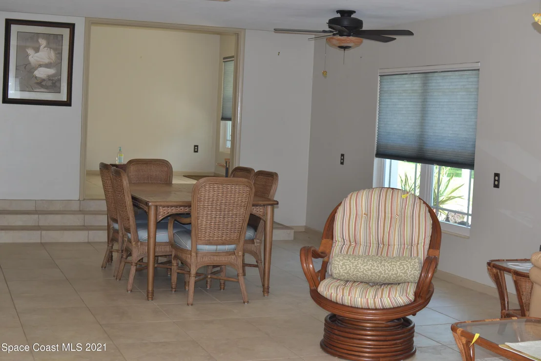 Photo of 9816 Riverview Drive