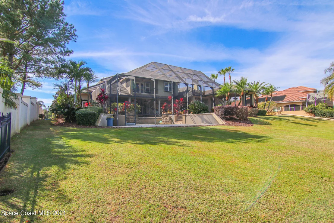 Photo of 228 Mclean Point