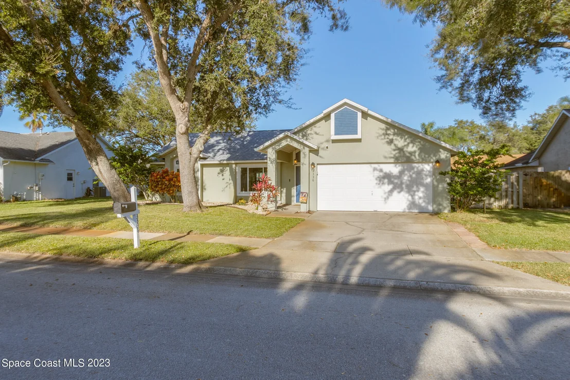 Photo of 3336 Lake View Circle