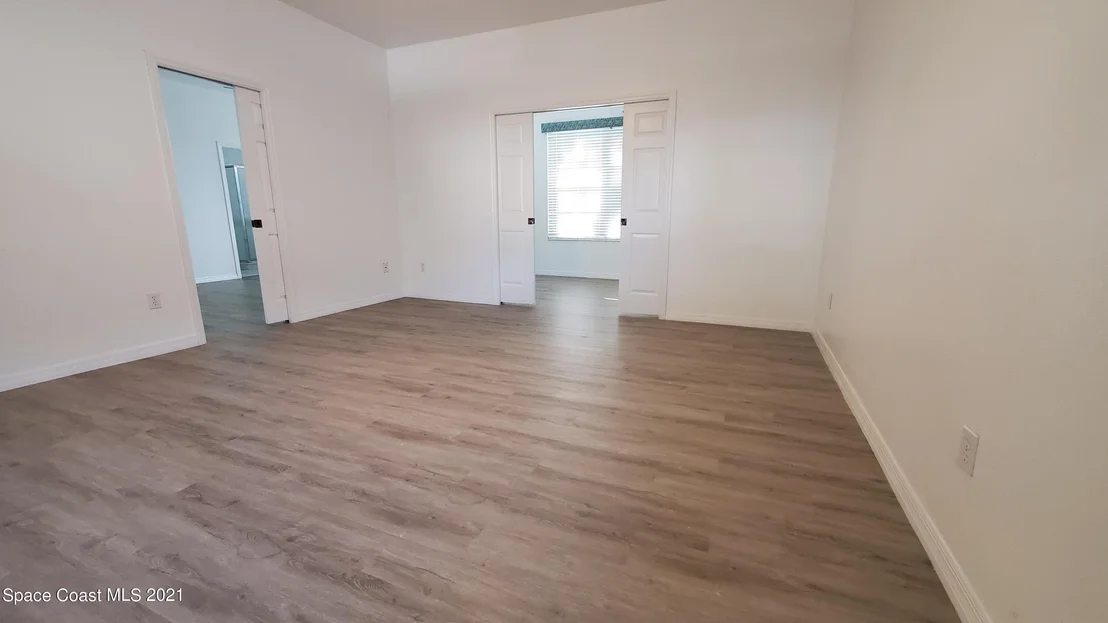 Photo of 1049 S Fork Circle