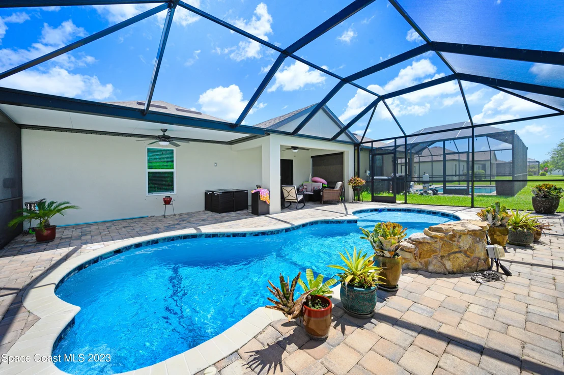 Photo of 1345 Fuji Drive