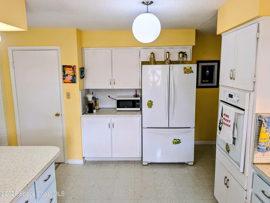 Photo of 615 Oak Ridge Drive