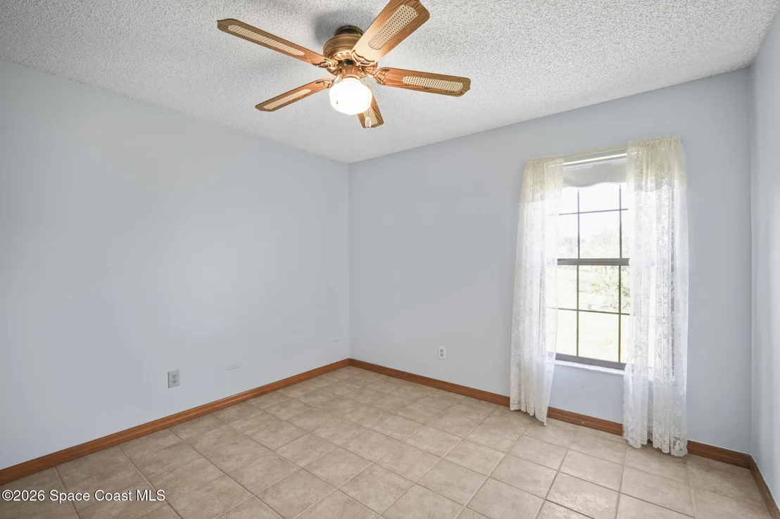 Photo of 1246 Lakeview Drive