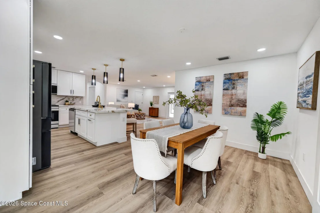 Photo of 3480 Milwaukee Avenue