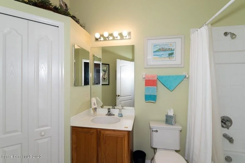 Photo of 1772 Windbrook Drive SE