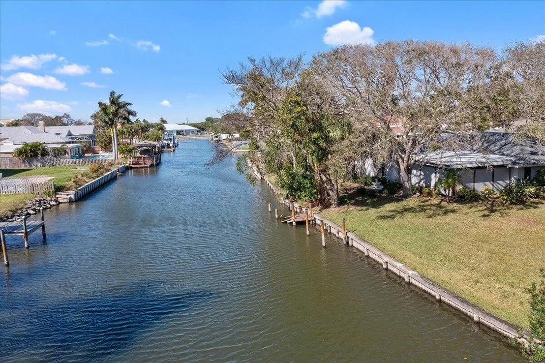 Photo of 1748 Bay Shore Drive
