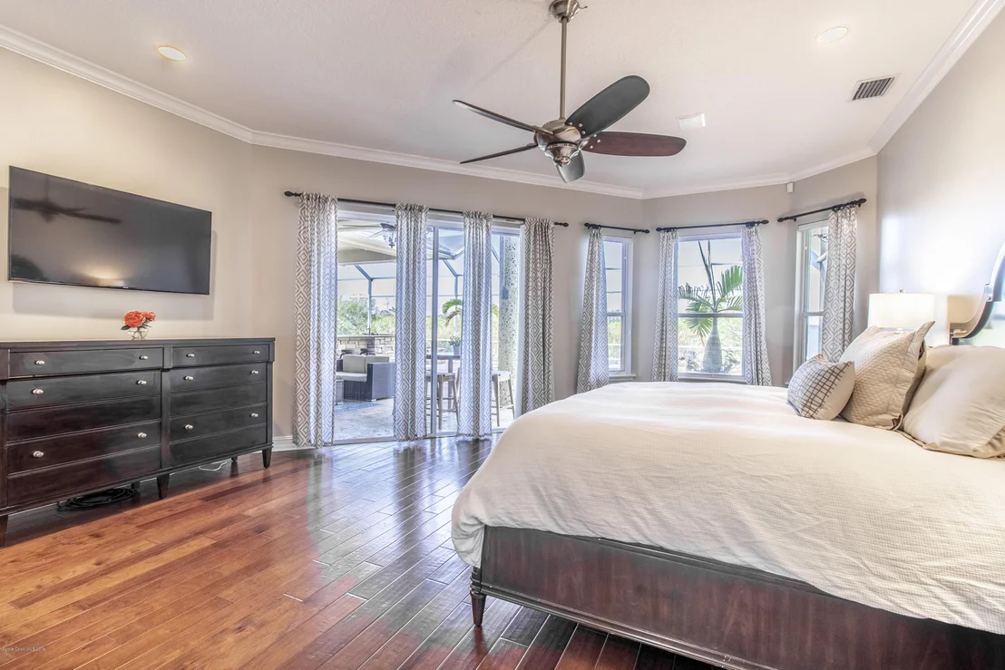 Photo of 814 Chatsworth Drive